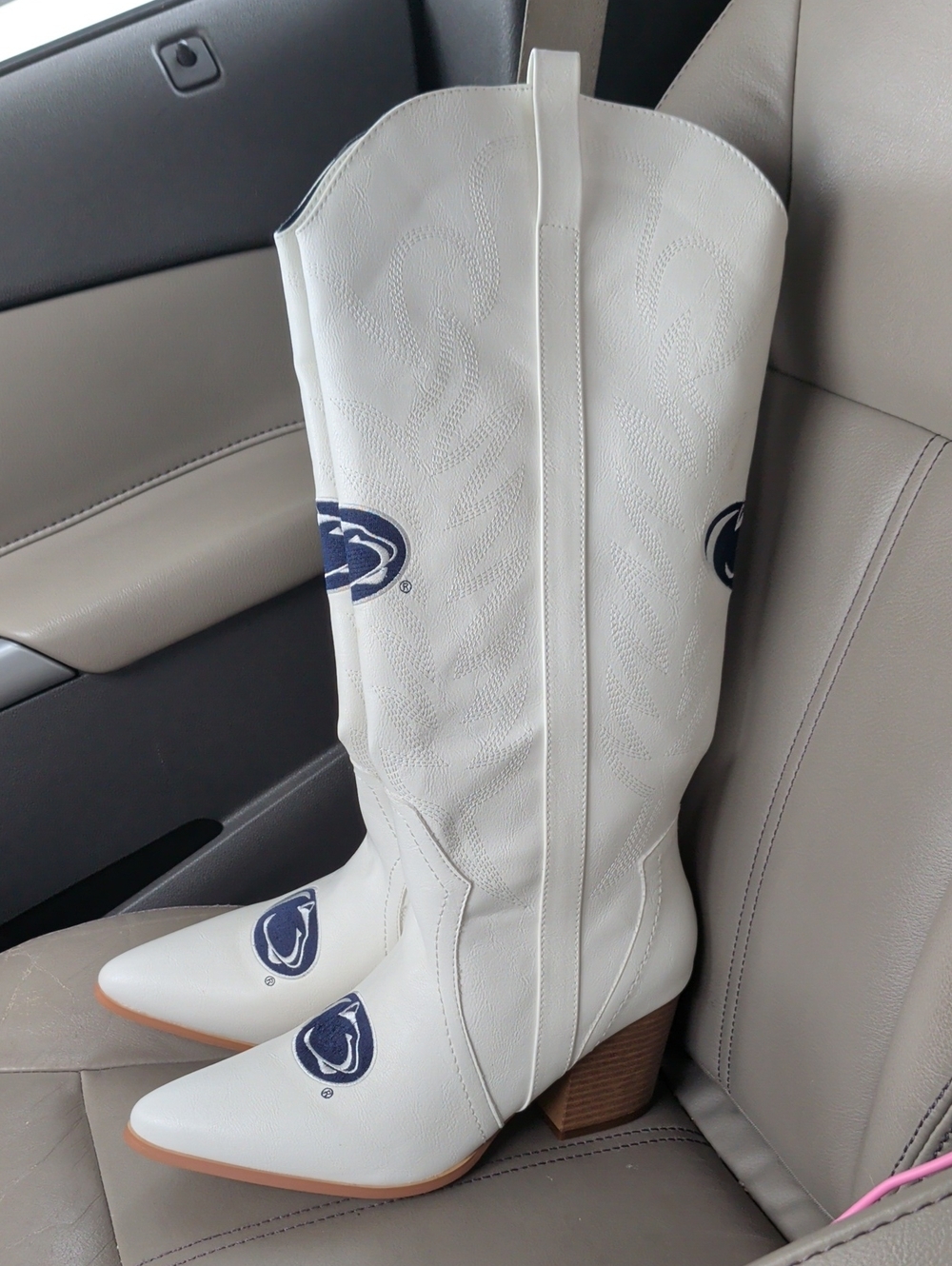 V By VACCARI women's Penn State Cowgirl Boots, New!! Size 10, RARE